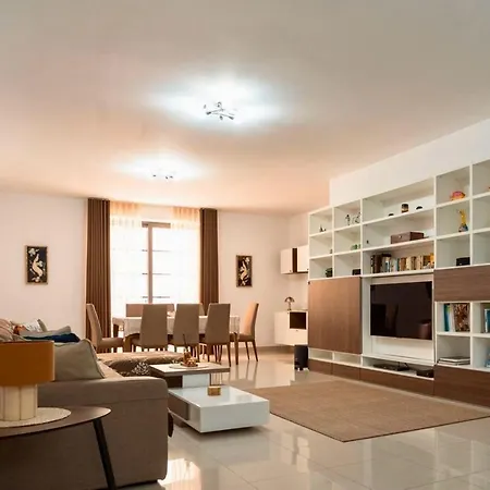 Apartment Belmonte Heights - Luxury 3 Bedroom